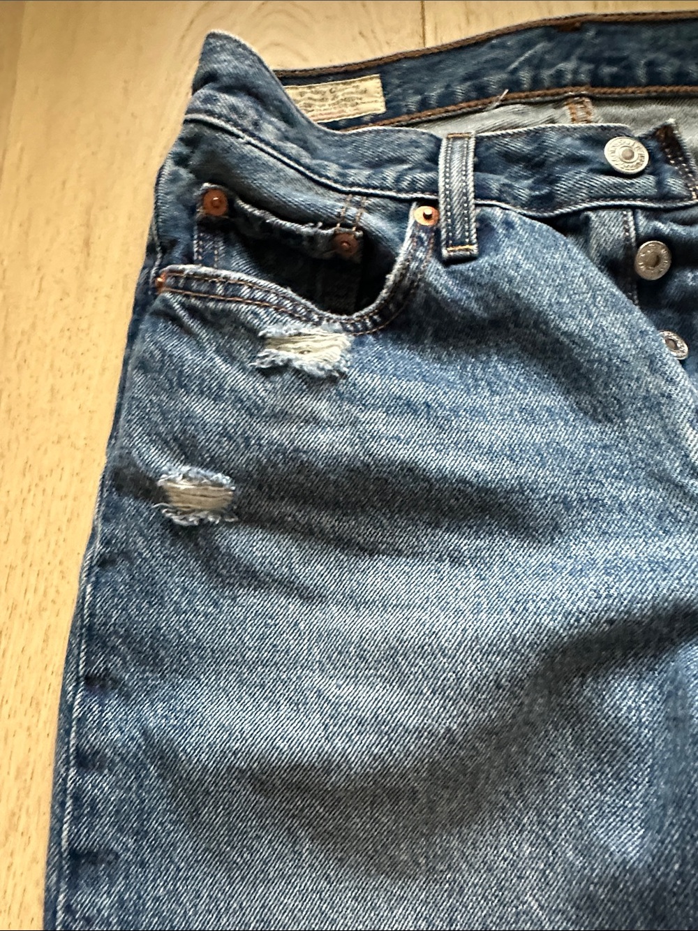 Levi’s 501 90s Jeans in wash verified vintage - Picture 8 of 11